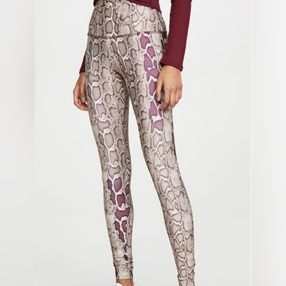 Onzie Snake Leggings size XS